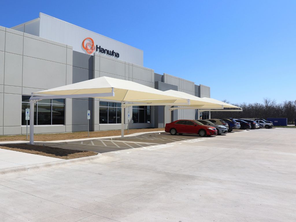 Interlocking Hip Cantilever Shade Structure